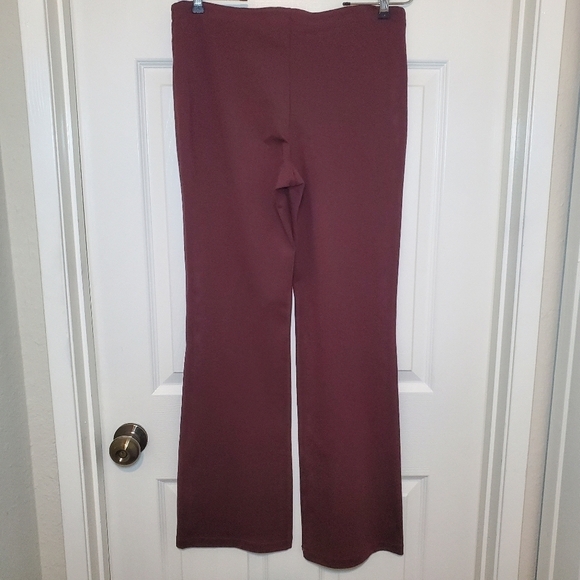 Urban Outfitters Women’s Flare Burgundy Leggings Pants Size M - Picture 4 of 9